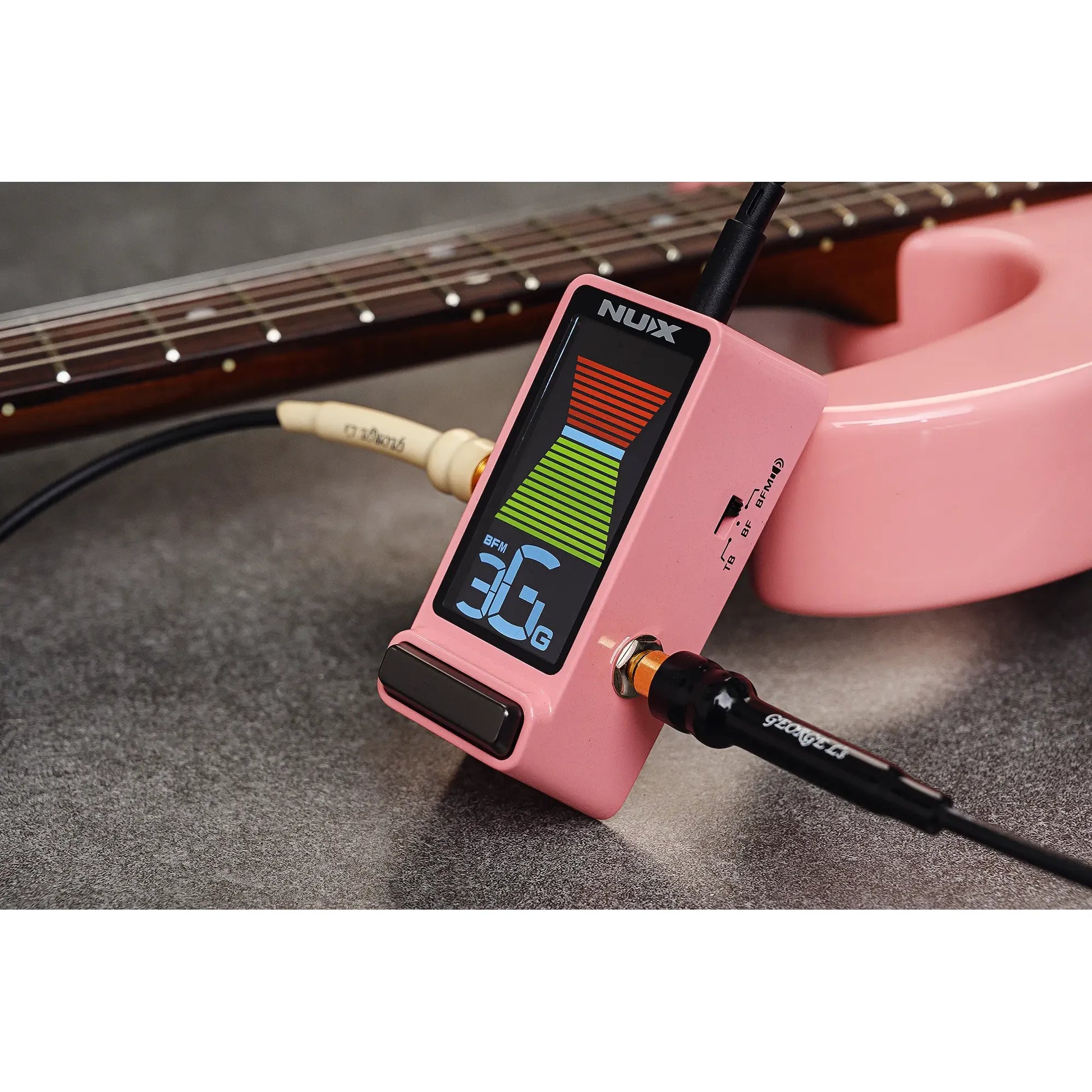 ​Flow Tune by NUX | Tuner Pedal | MNU FLOWTUNE2-PINK | NTU-3