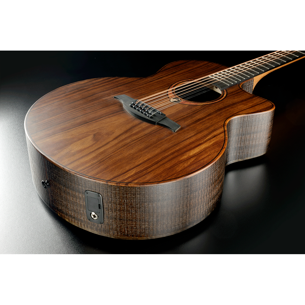 Jumbo 12 Strings Cutaway Electro Acoustic Guitar Sauvage by Lâg | Includes Case and Cable | GLA SAUVAGE-J12CE