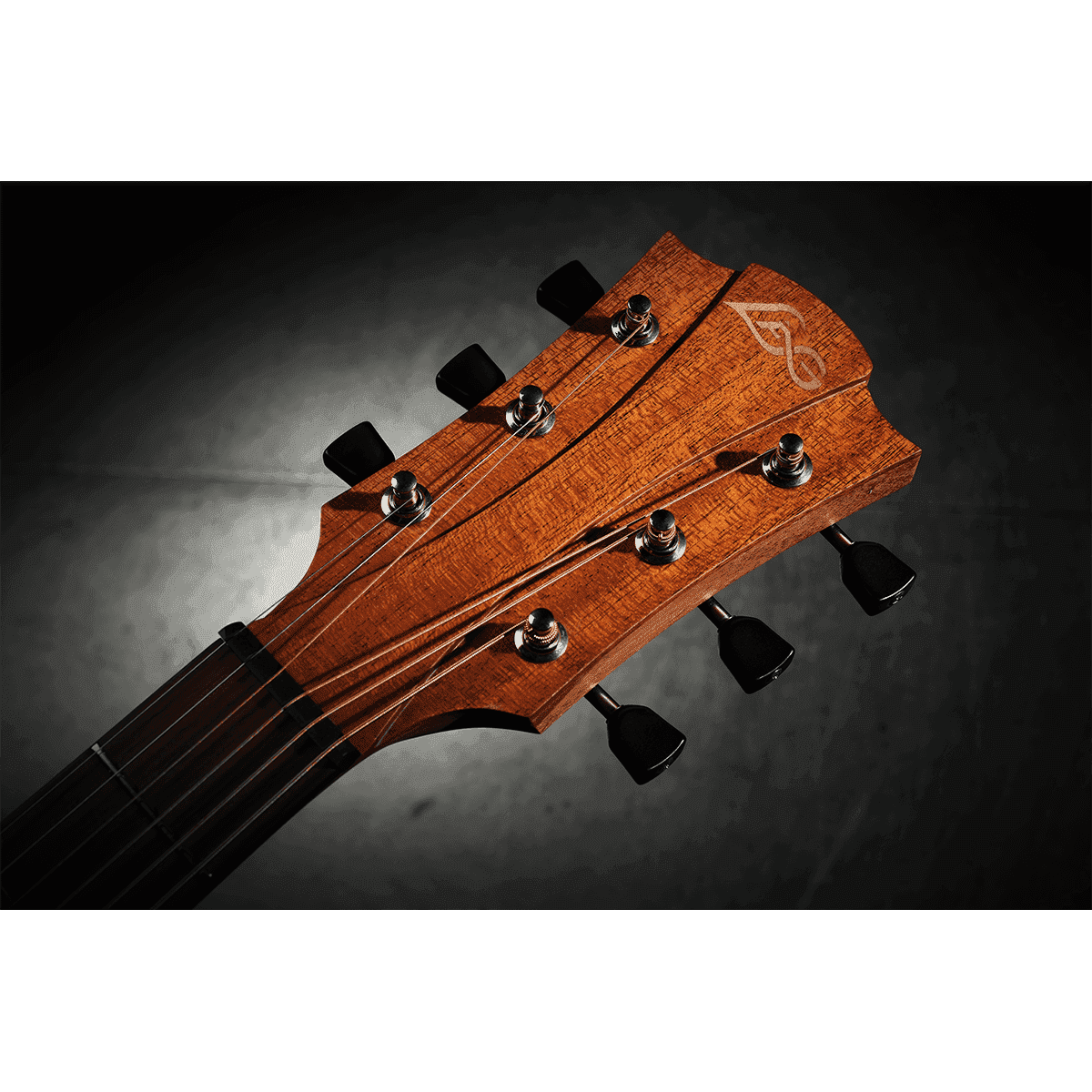 Steel Strings Electro Acoustic Guitar Tramontane 70 by Lâg | T70DCE-NAT Dreadnought