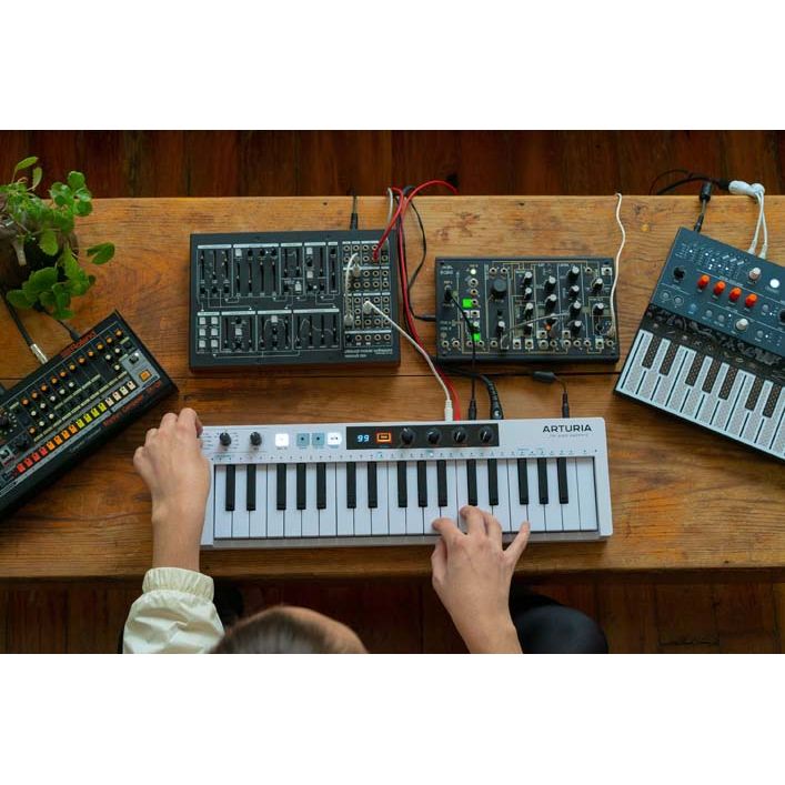 Arturia KeyStep 37 | 37-note controller, with included software