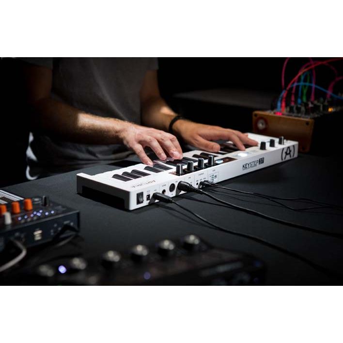 Arturia KeyStep 37 | 37-note controller, with included software