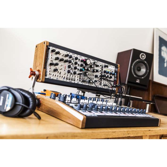 MiniBrute 2S by Arturia | Analog sequencer-synth with comprehensive modular patchbay with included software