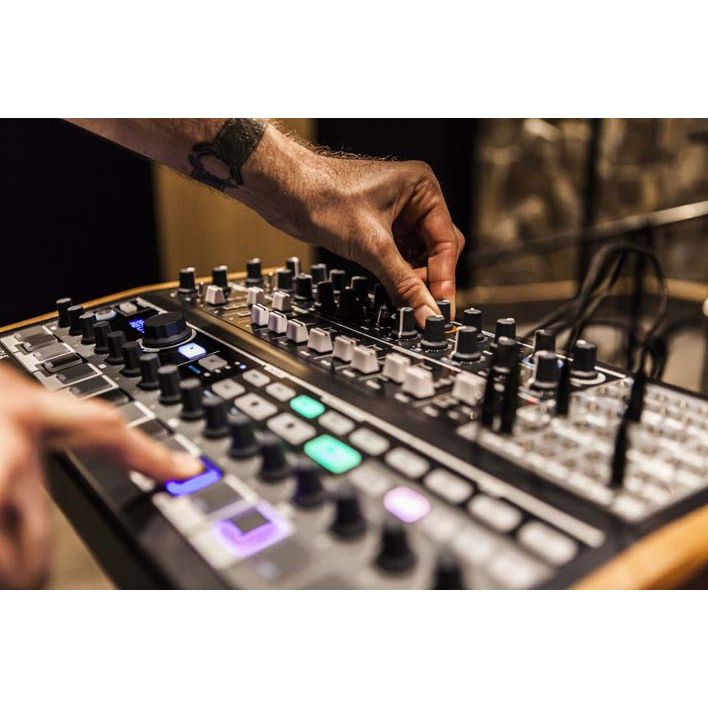 MiniBrute 2S by Arturia | Analog sequencer-synth with comprehensive modular patchbay with included software