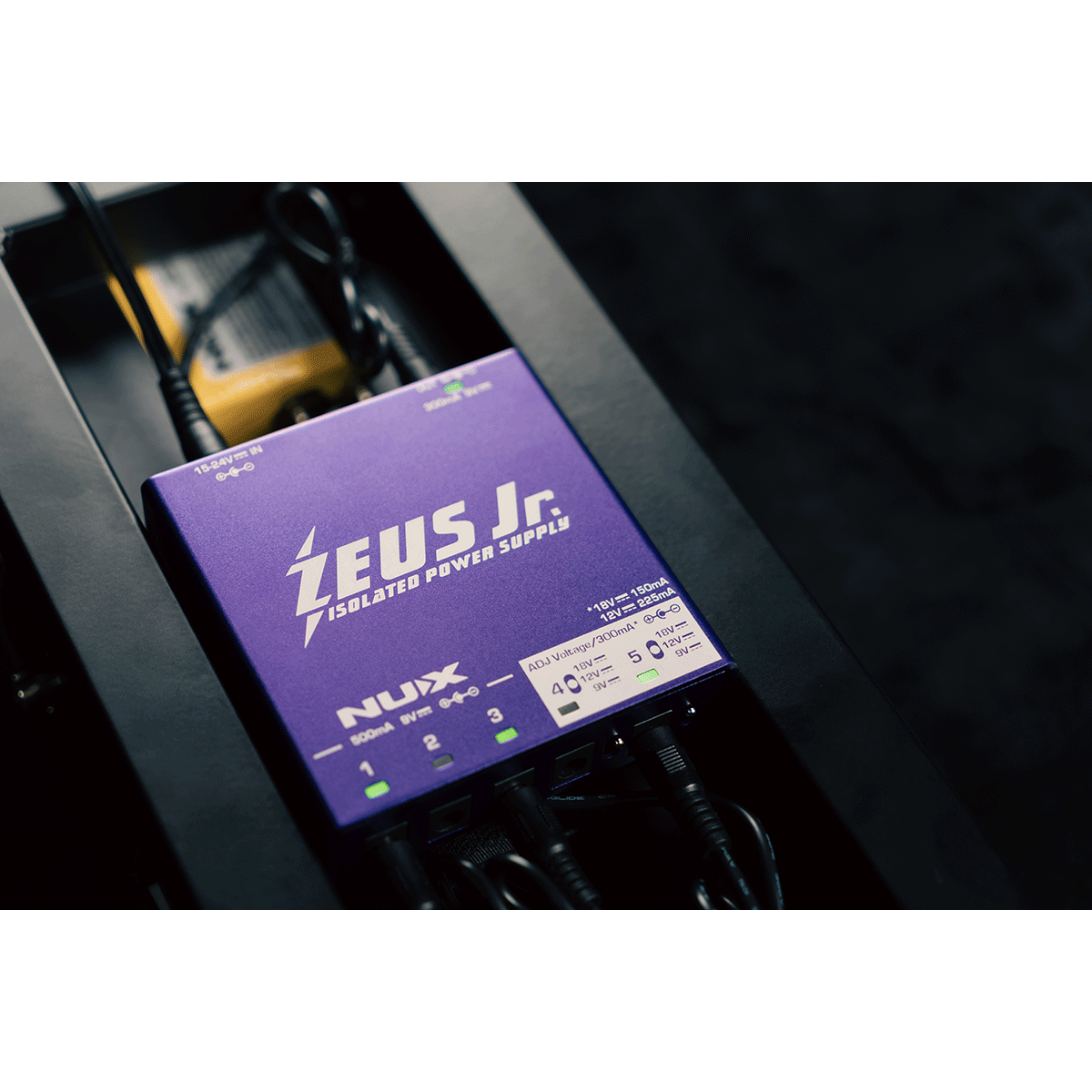 NUX Zeus Junior Power Supply for Electric Guitar and Bass Pedals | 6 Isolated DC Outputs