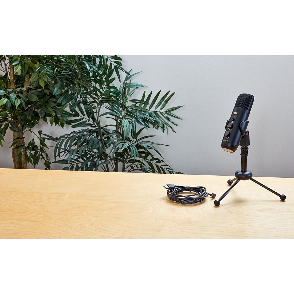 Marantz Pro MPM-4000U Podcast Mic - USB Condenser Microphone With Mixer and Headphone Output| Podcasting, Live Streaming, YouTube, Twitch, Recording